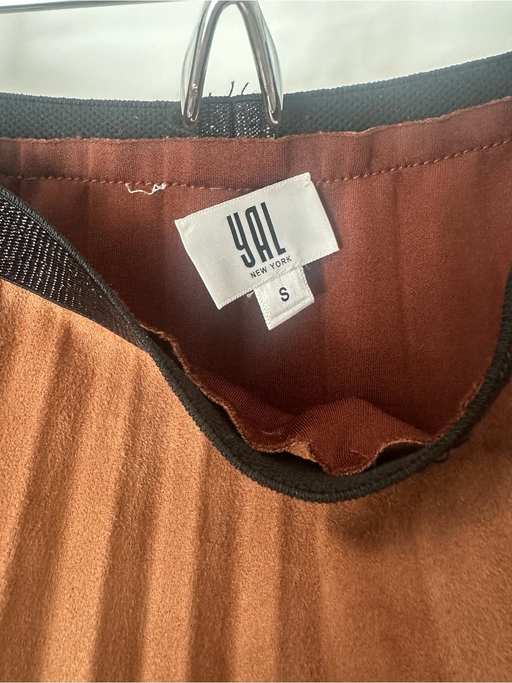 Yal New York Pleated Brown midi Skirt - Picture 3 of 5